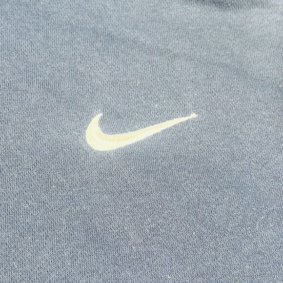 Nike Sweatshirt Men’s XL Navy Blue Faded Pullover Hoodie Y2K - Picture 2 of 9